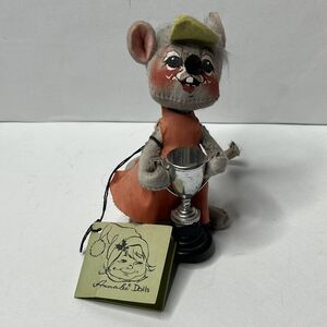 Vintage 1971 Annalee Mobilitee Doll Trophy Girl Mouse 5.75"